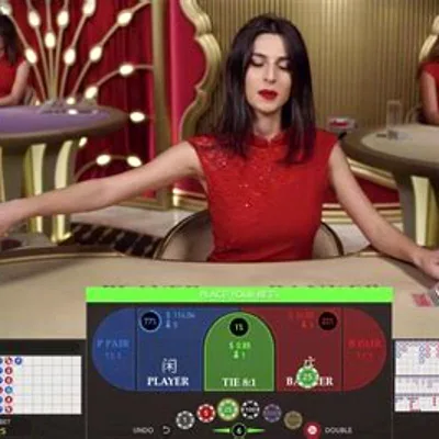 Lightning Baccarat casino game screenshot